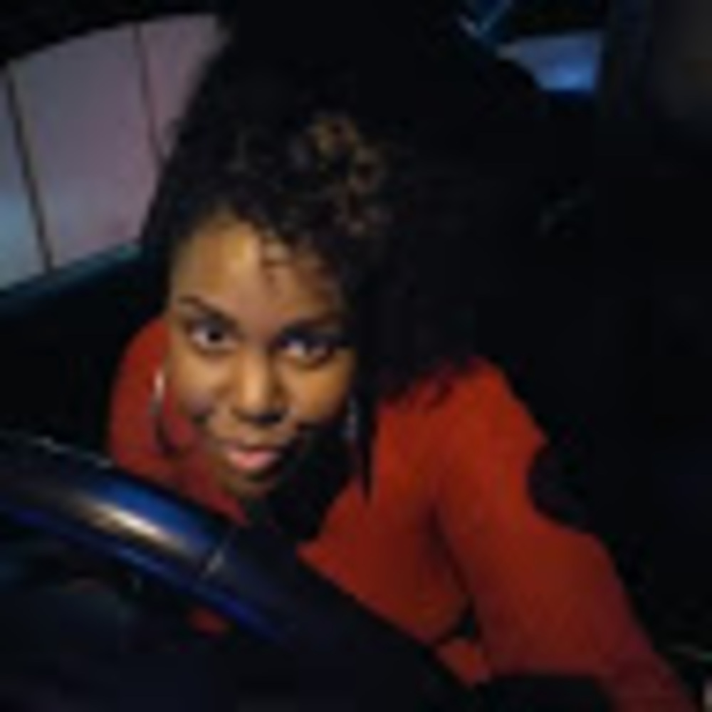 Meet your Posher, Raechelle